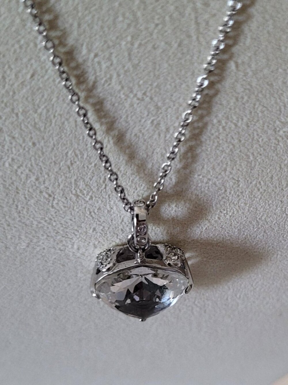 Swarovski Retired Heart Necklace - Picture 4 of 11
